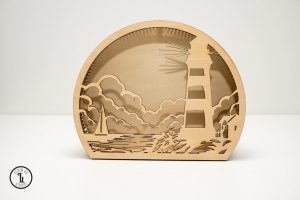 Lanterne décorative en bois découpé Phare Lune – 3
